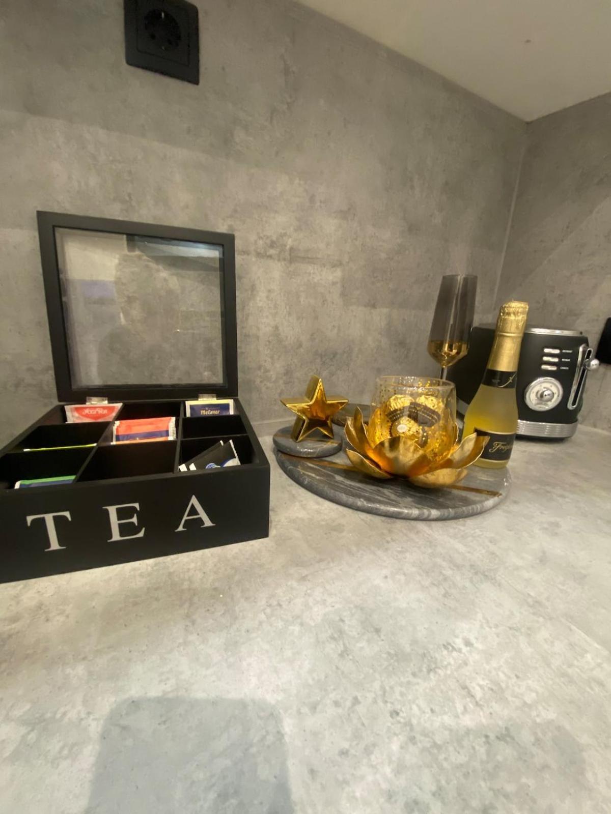 Deluxe Apartment *